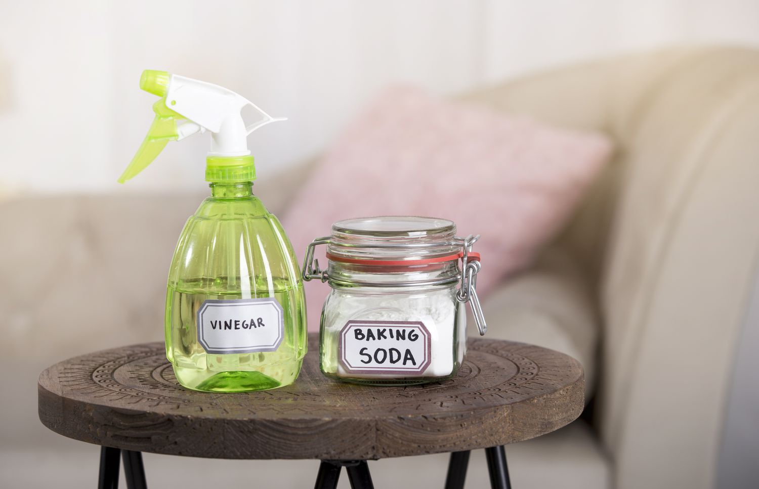 12 Ways to Use Vinegar and Baking Soda to Clean